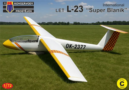 Let L-23 Super Blaník „International“