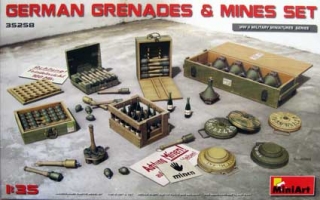 German Grenades & Mines Set