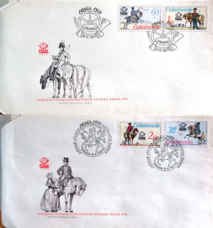 Historické poštové uniformy 
