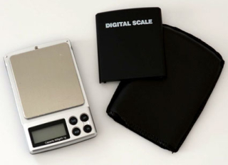 Vrecková digitálna váha do 500 g