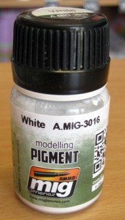 Biely pigment